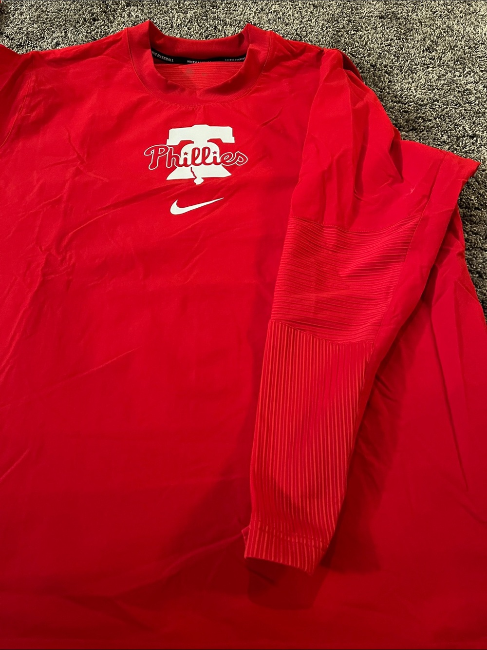 Nike Red Phillies Logo Shirt. Dri Fit. Medium men - unisex. Excellent condition